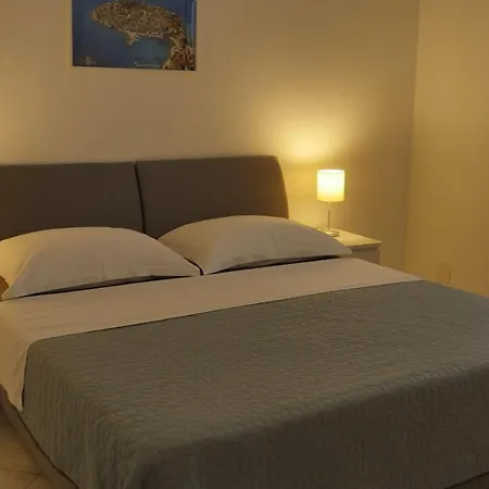 A-4-zimmer-wohnung-8-2-pers-direkt-am-meer Apartment
